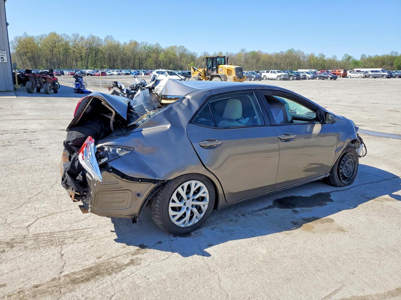 2018 TOYOTA COROLLA LE photo 5