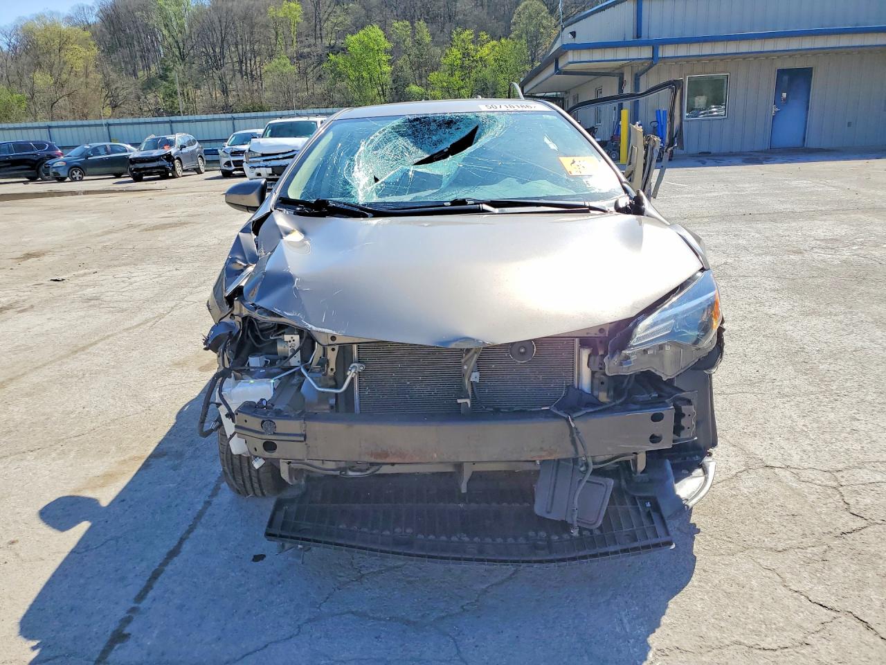 2018 TOYOTA COROLLA LE photo 9