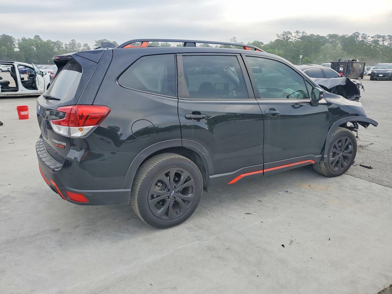 2021 SUBARU FORESTER SPORT photo 7