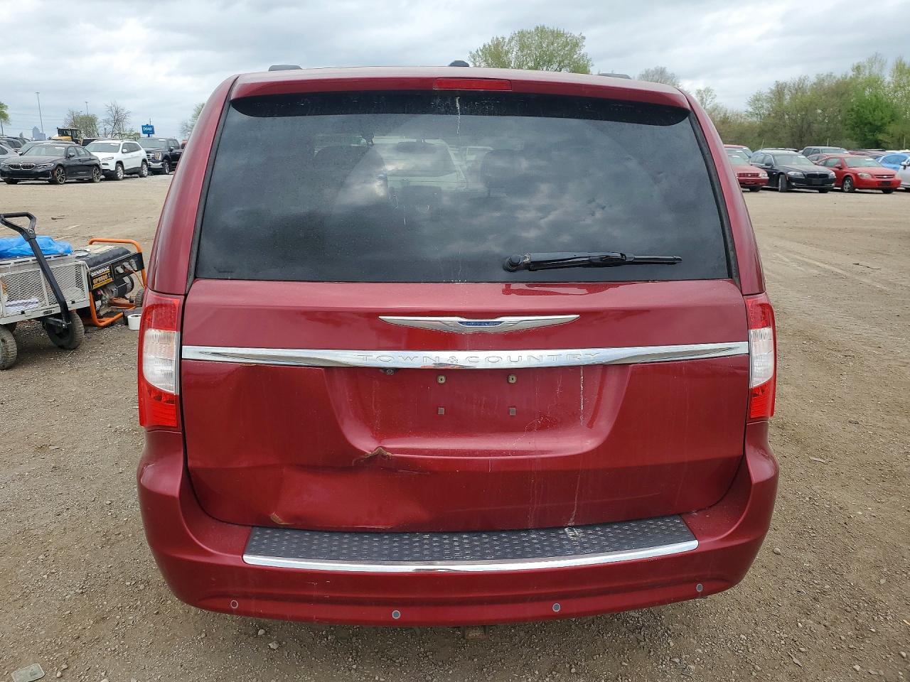2012 CHRYSLER TOWN & COUNTRY TOURING L photo 11