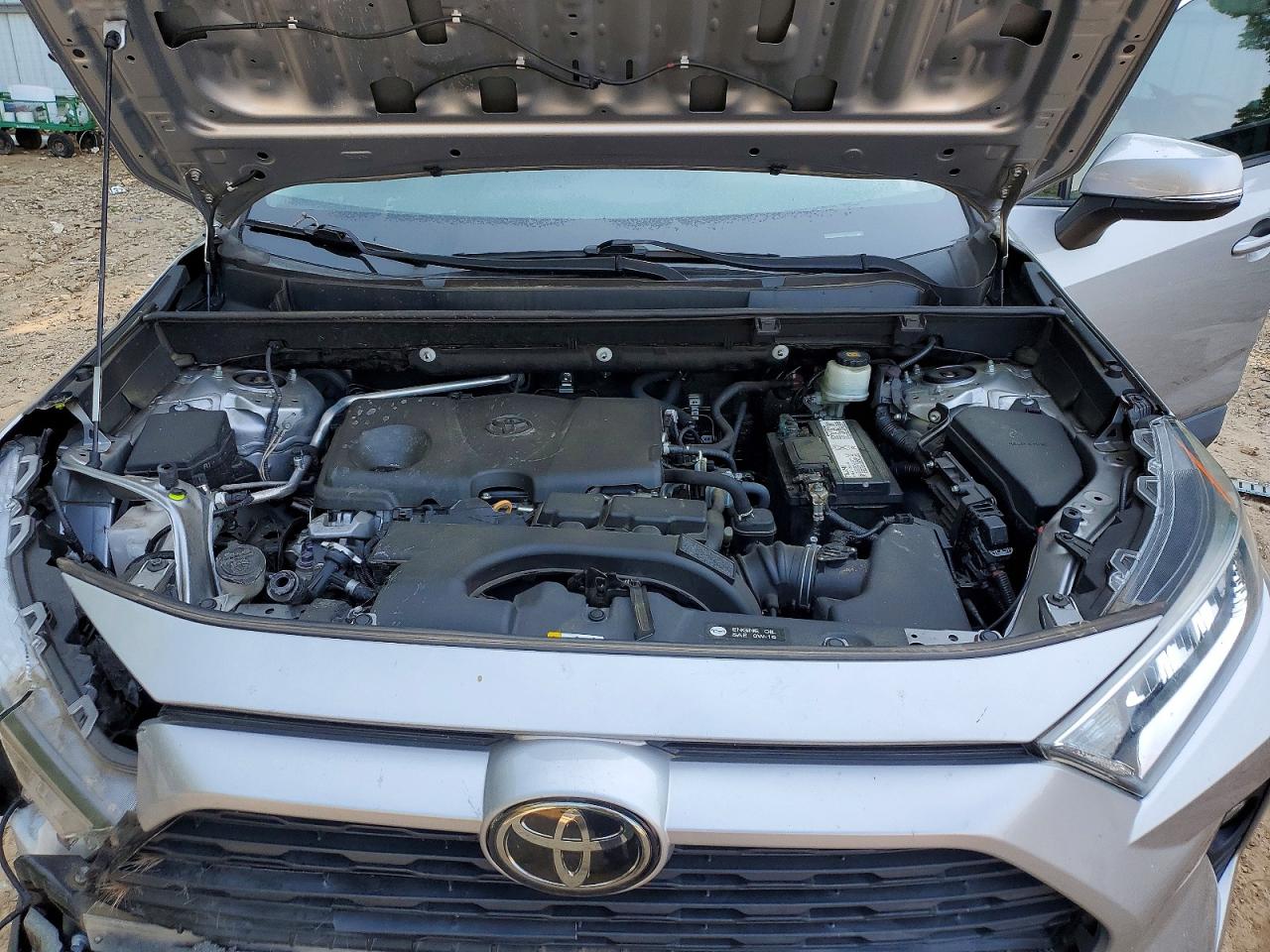 2019 TOYOTA RAV4 XLE photo 23