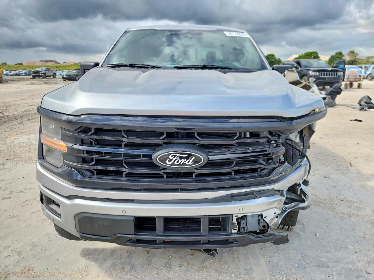 2025 FORD F150 XLT photo 9