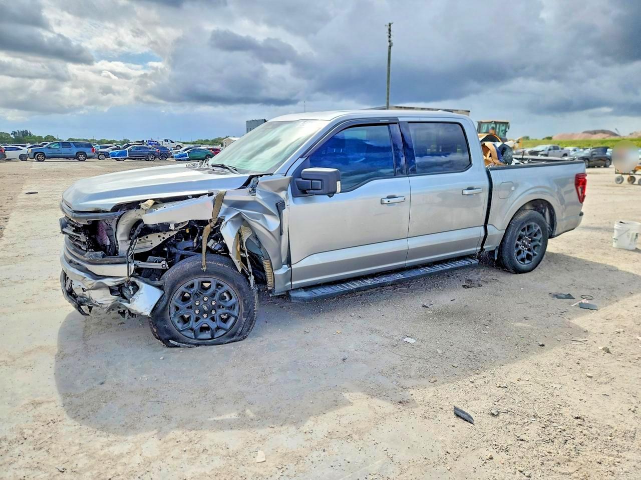 2025 FORD F150