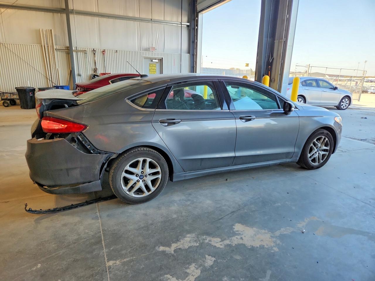 2014 FORD FUSION SE photo 5