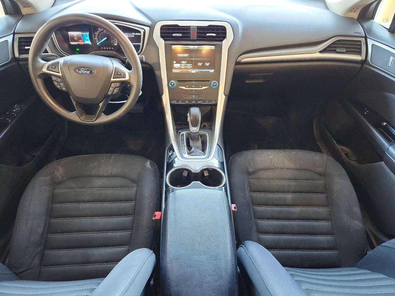 2014 FORD FUSION SE photo 15