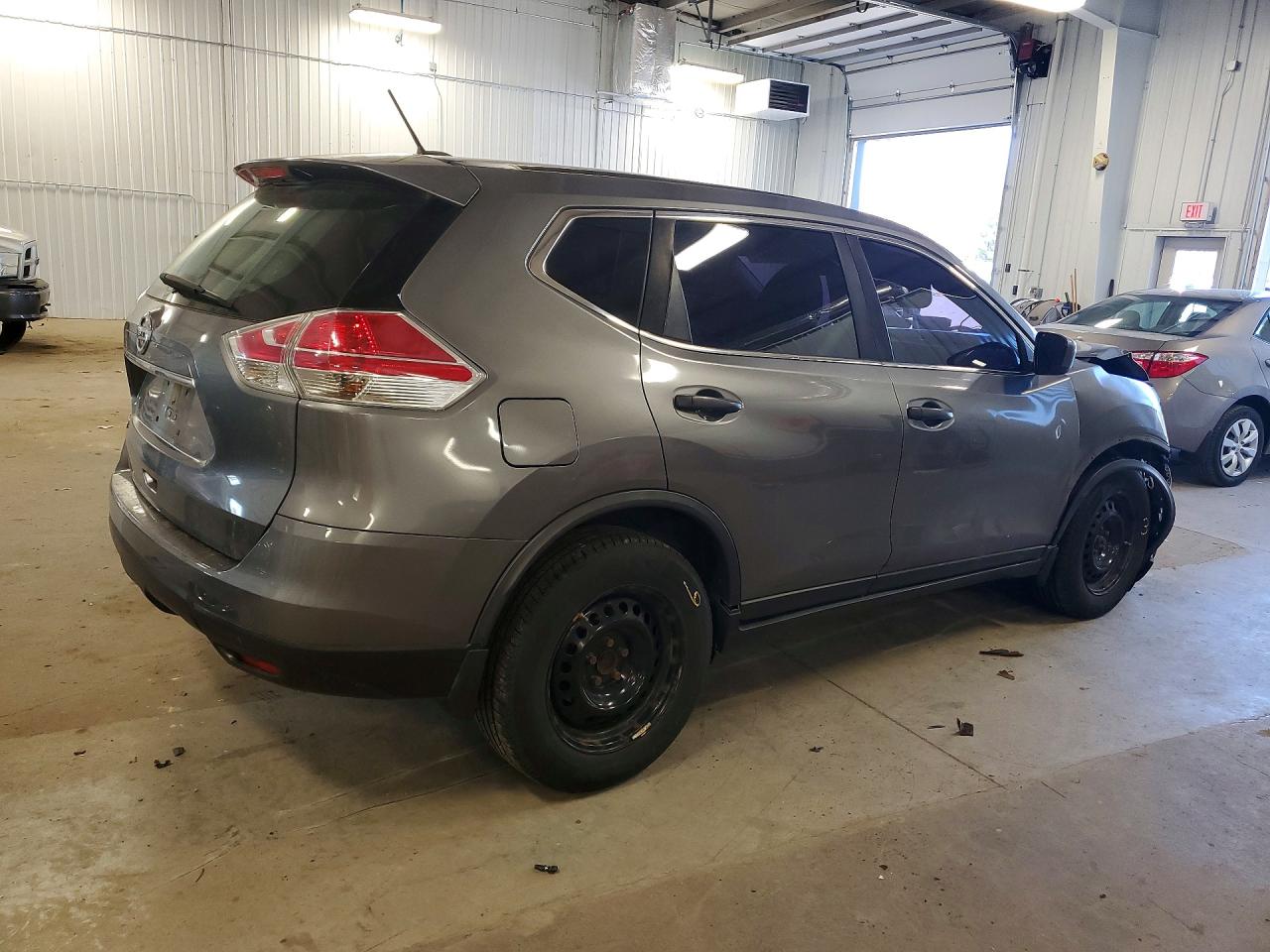 2016 NISSAN ROGUE S photo 5