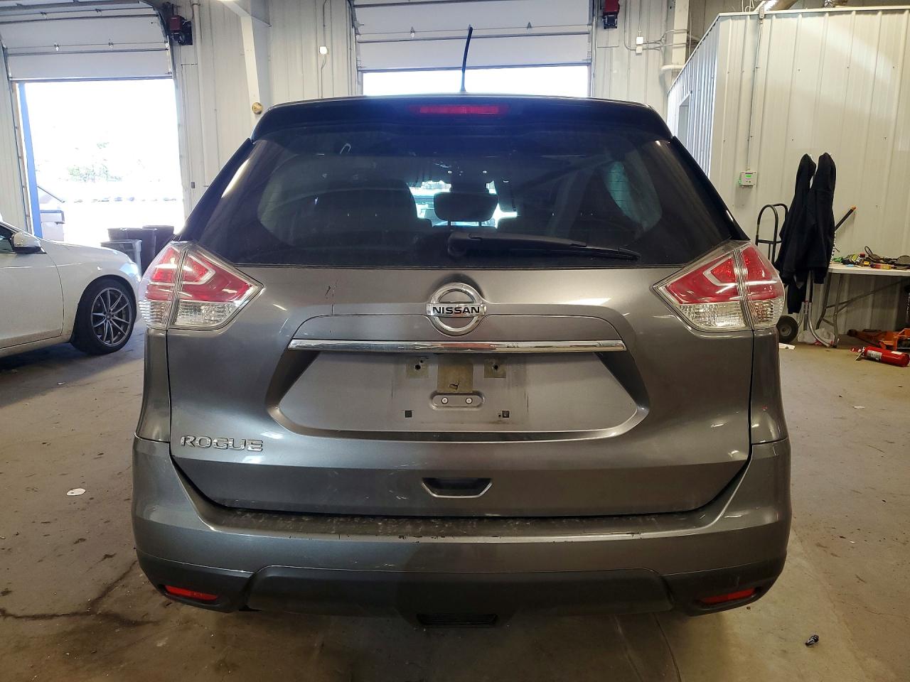 2016 NISSAN ROGUE S photo 11
