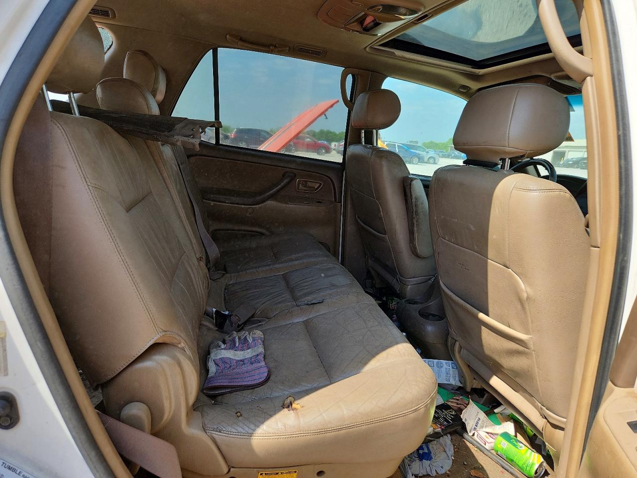 2004 TOYOTA SEQUOIA SR5 photo 21