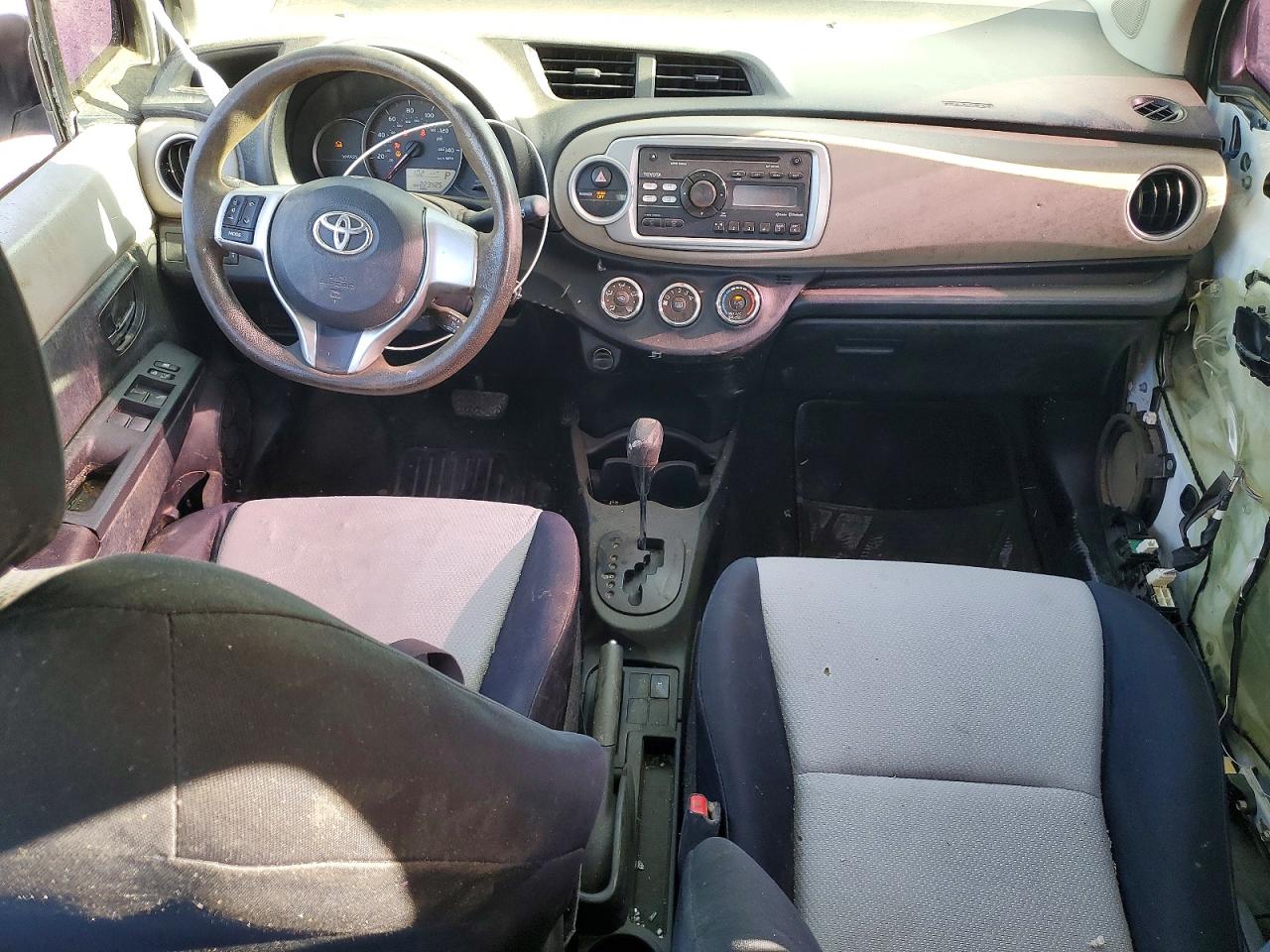 2012 TOYOTA YARIS 5-DOOR LE photo 22