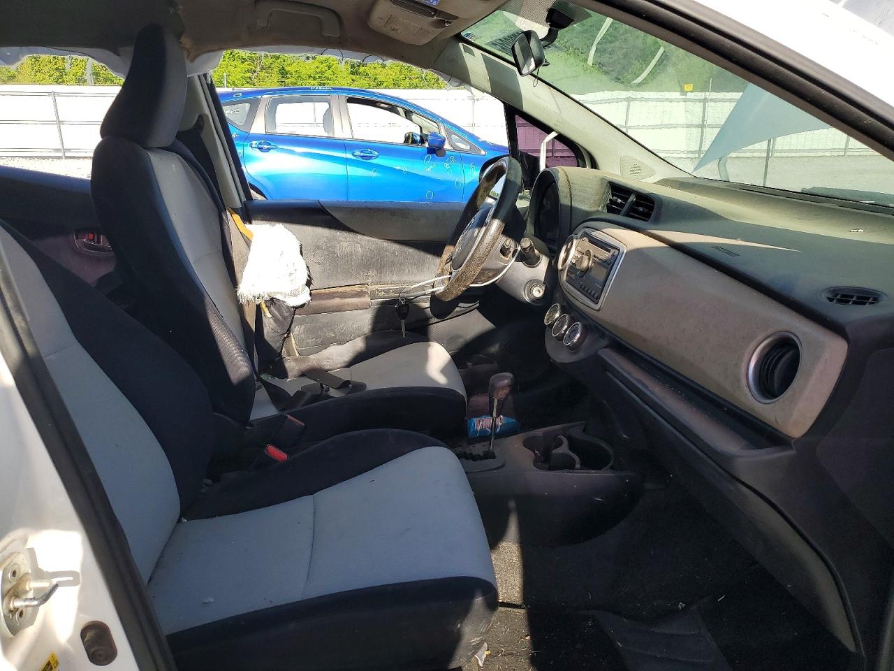 2012 TOYOTA YARIS 5-DOOR LE photo 19