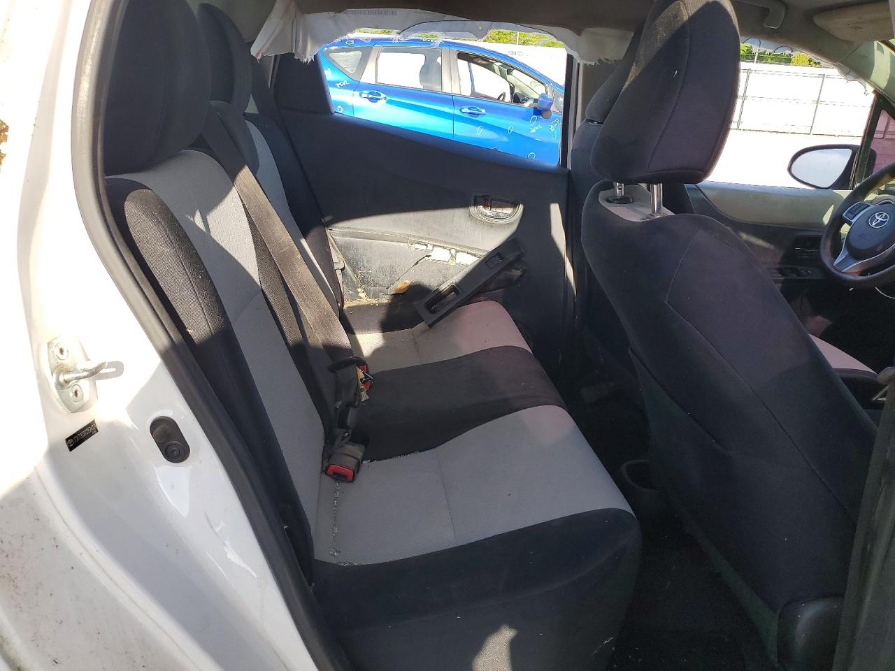 2012 TOYOTA YARIS 5-DOOR LE photo 28