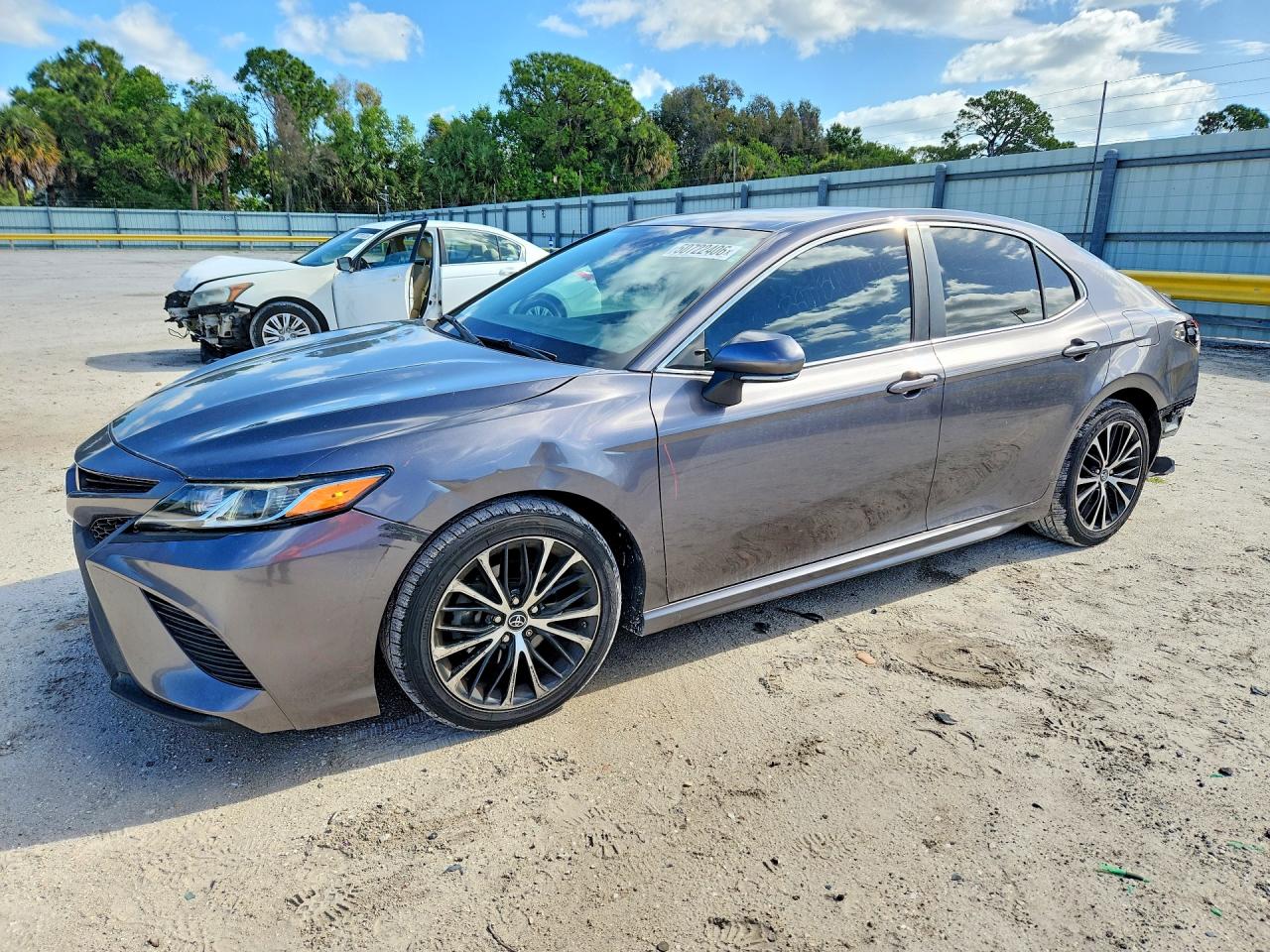 2019 TOYOTA CAMRY