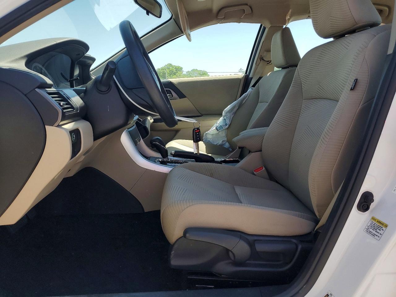2015 HONDA ACCORD LX photo 13