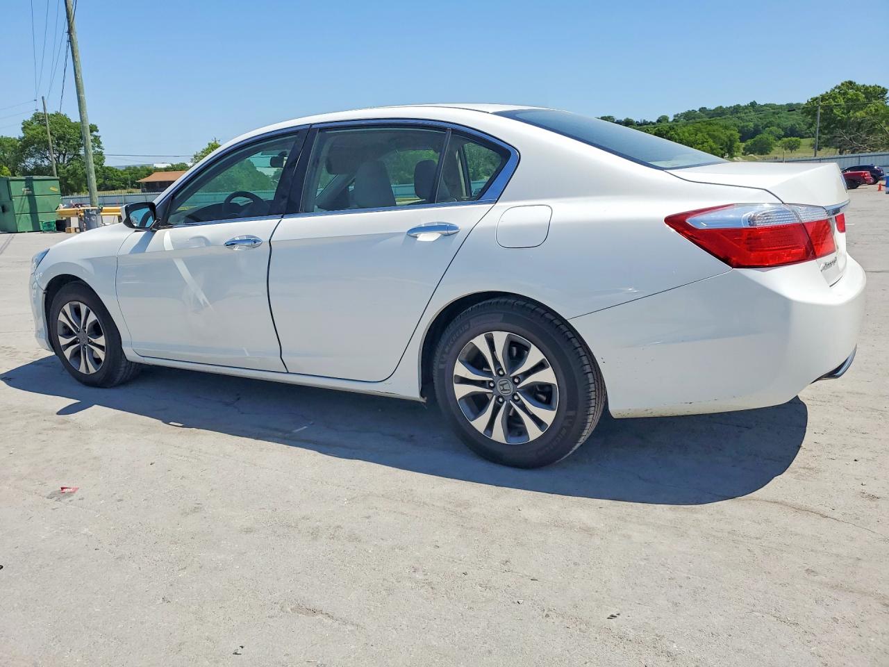 2015 HONDA ACCORD LX photo 3