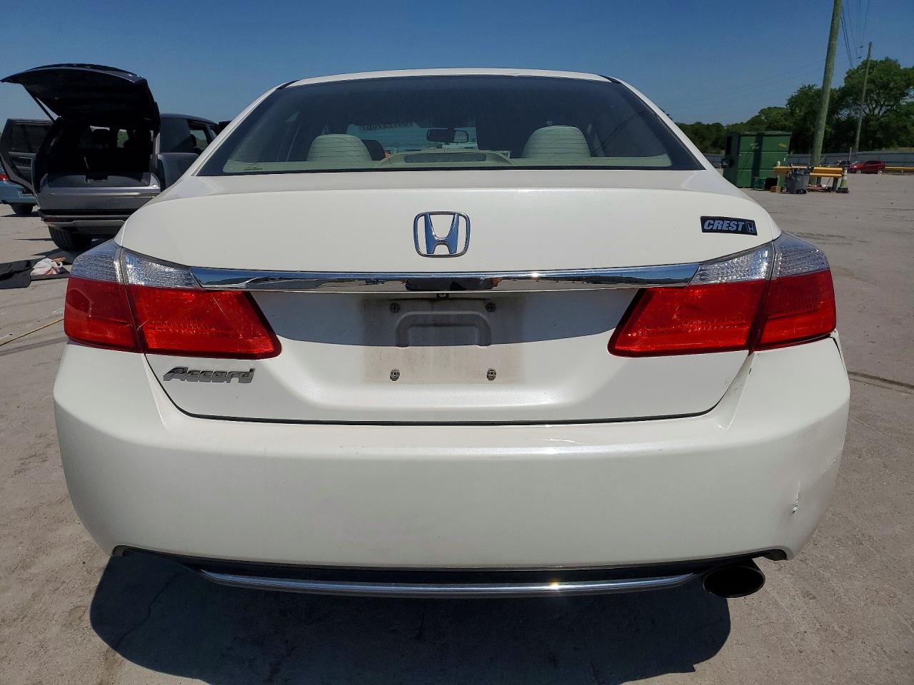 2015 HONDA ACCORD LX photo 11