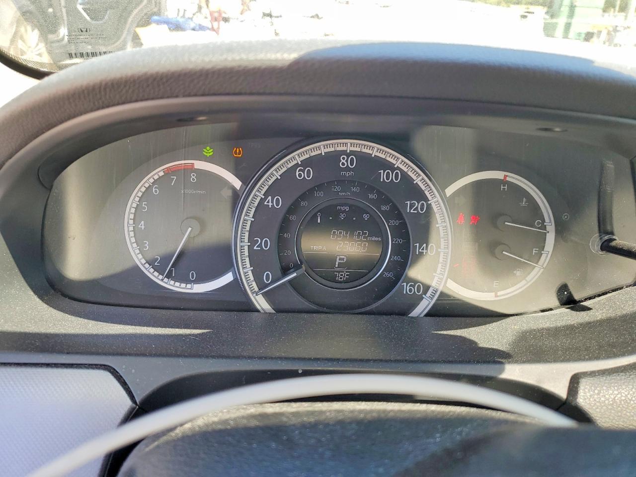2015 HONDA ACCORD LX photo 17