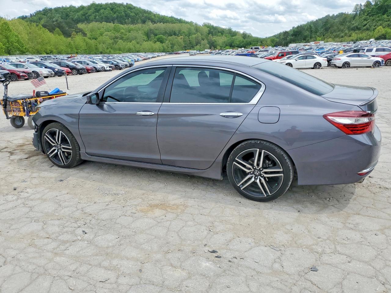 2016 HONDA ACCORD SPORT photo 4