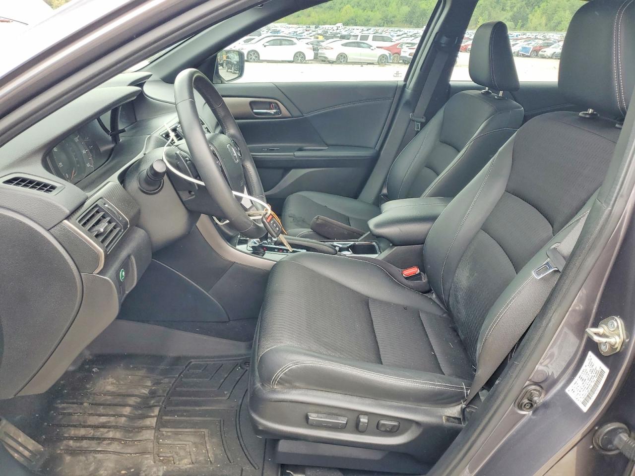 2016 HONDA ACCORD SPORT photo 19