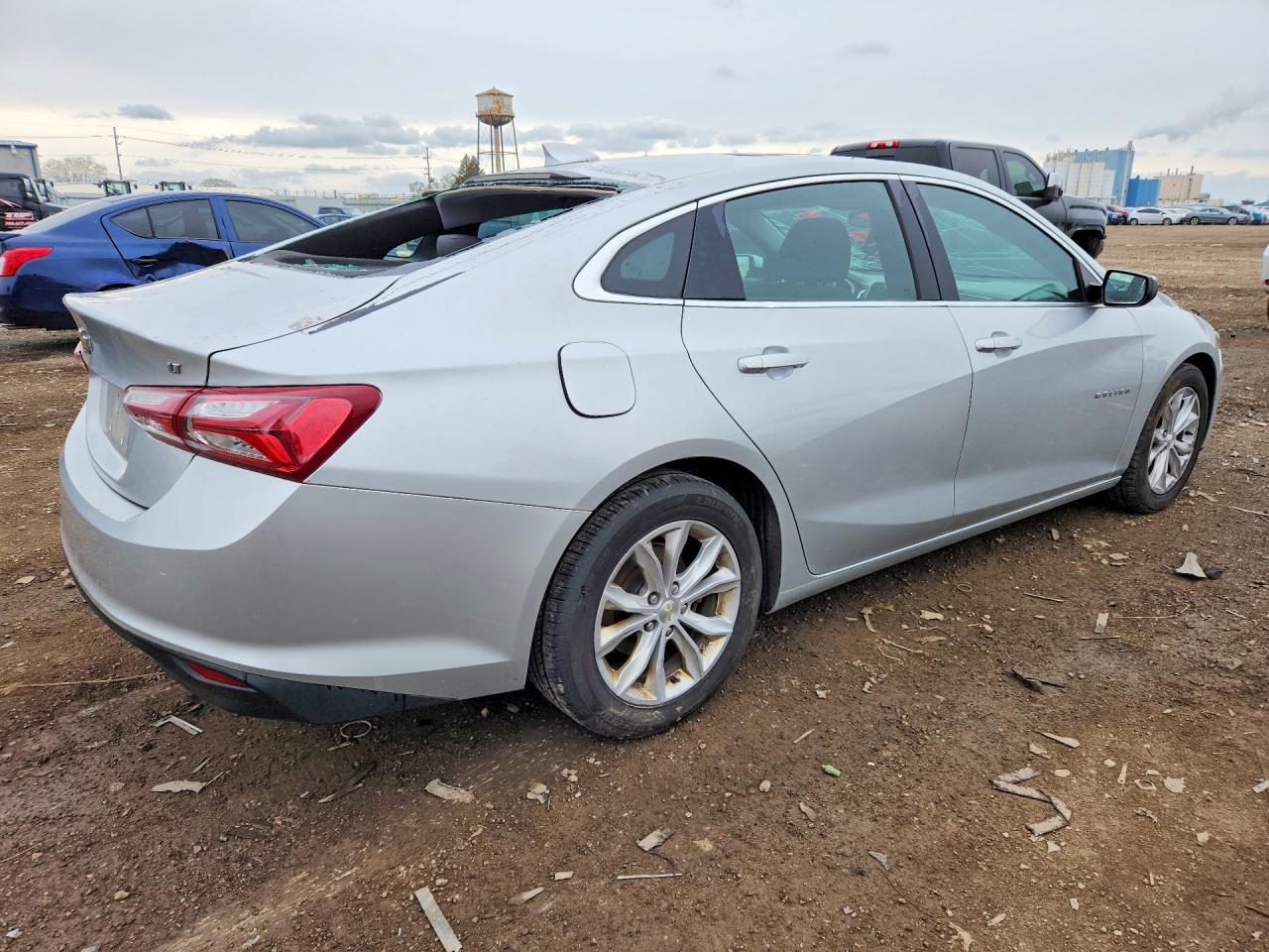 2020 CHEVROLET MALIBU LT photo 3