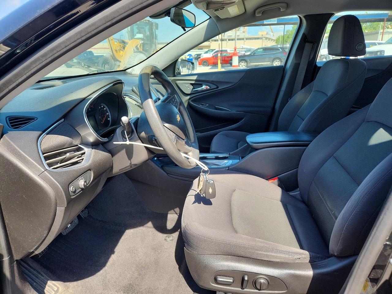 2017 CHEVROLET MALIBU LT photo 7