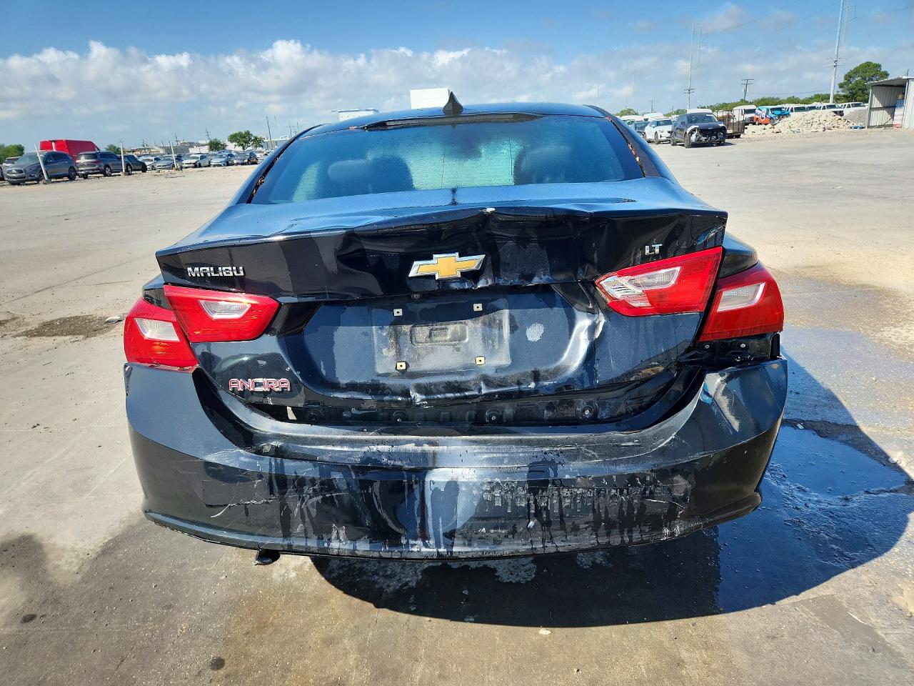 2017 CHEVROLET MALIBU LT photo 6