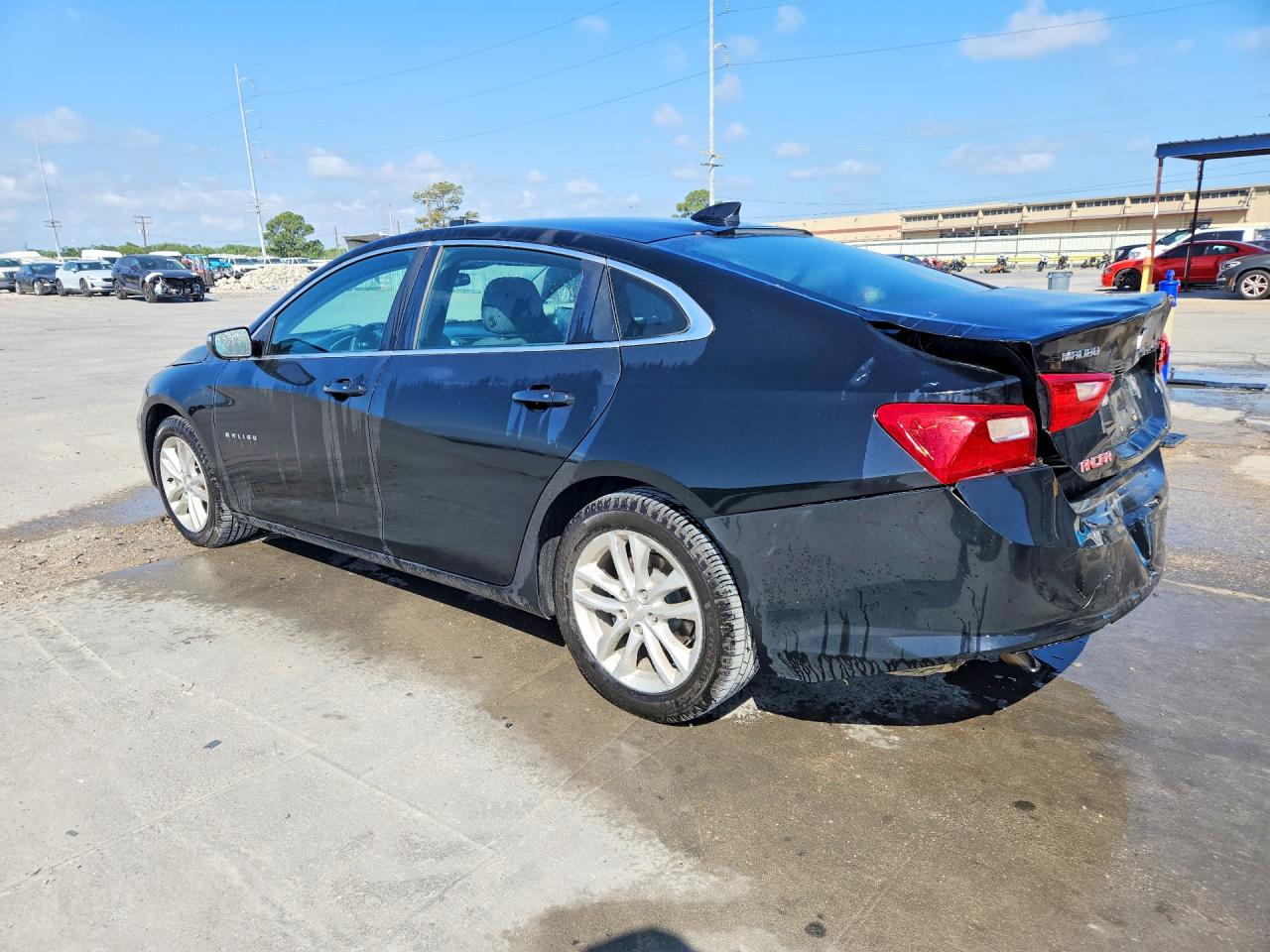 2017 CHEVROLET MALIBU LT photo 2