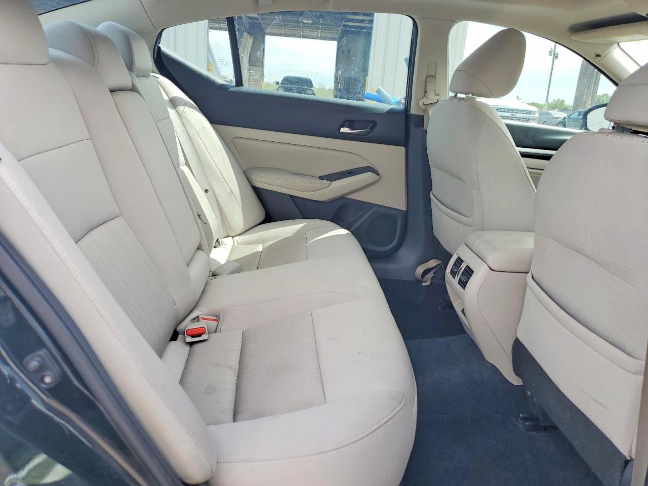 2019 NISSAN ALTIMA SV photo 19