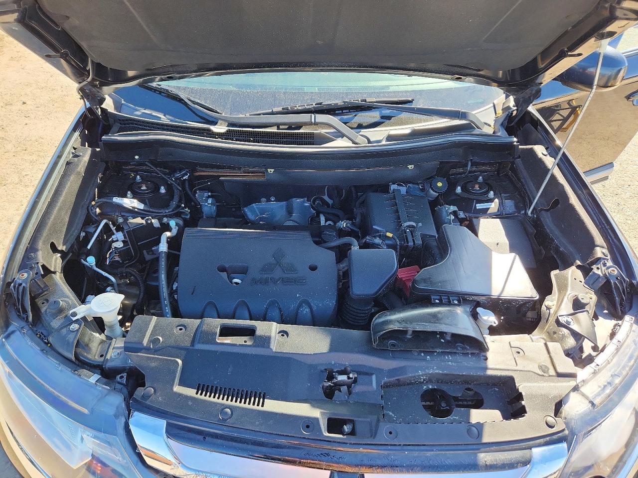 2016 MITSUBISHI OUTLANDER SE photo 23