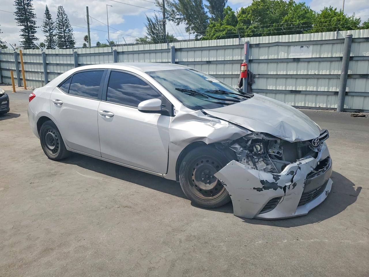 2016 TOYOTA COROLLA LE photo 10