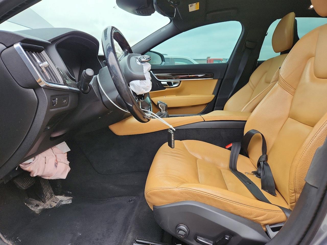 2018 VOLVO S90 T5 MOMENTUM photo 7