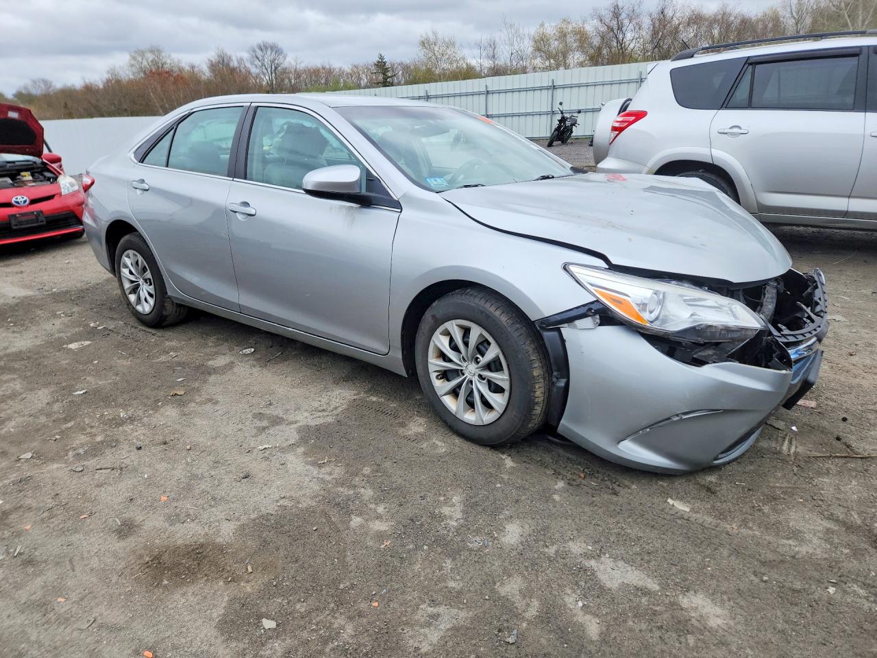 2017 TOYOTA CAMRY LE photo 7