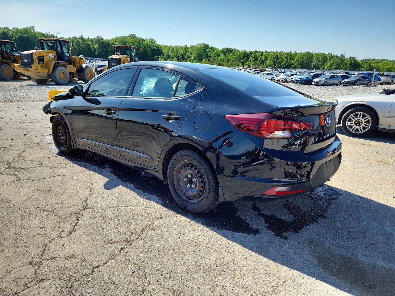 2019 HYUNDAI ELANTRA SE photo 3