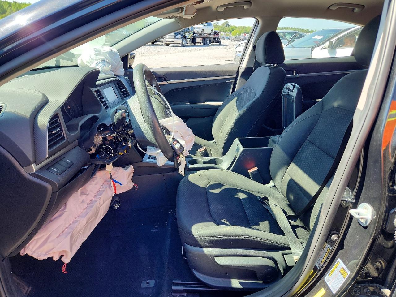 2019 HYUNDAI ELANTRA SE photo 13