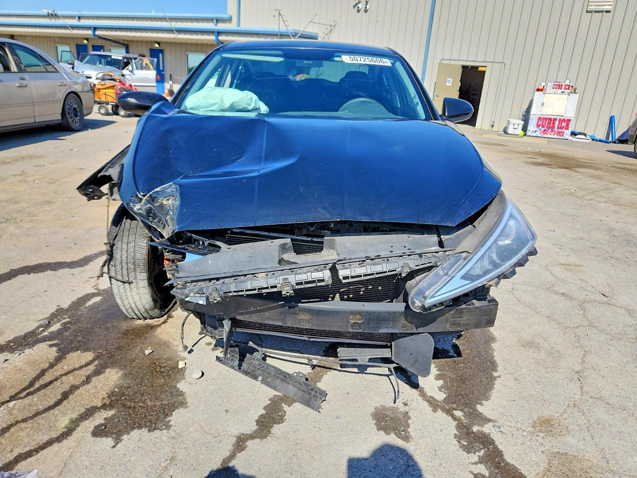 2019 HYUNDAI ELANTRA SE photo 9