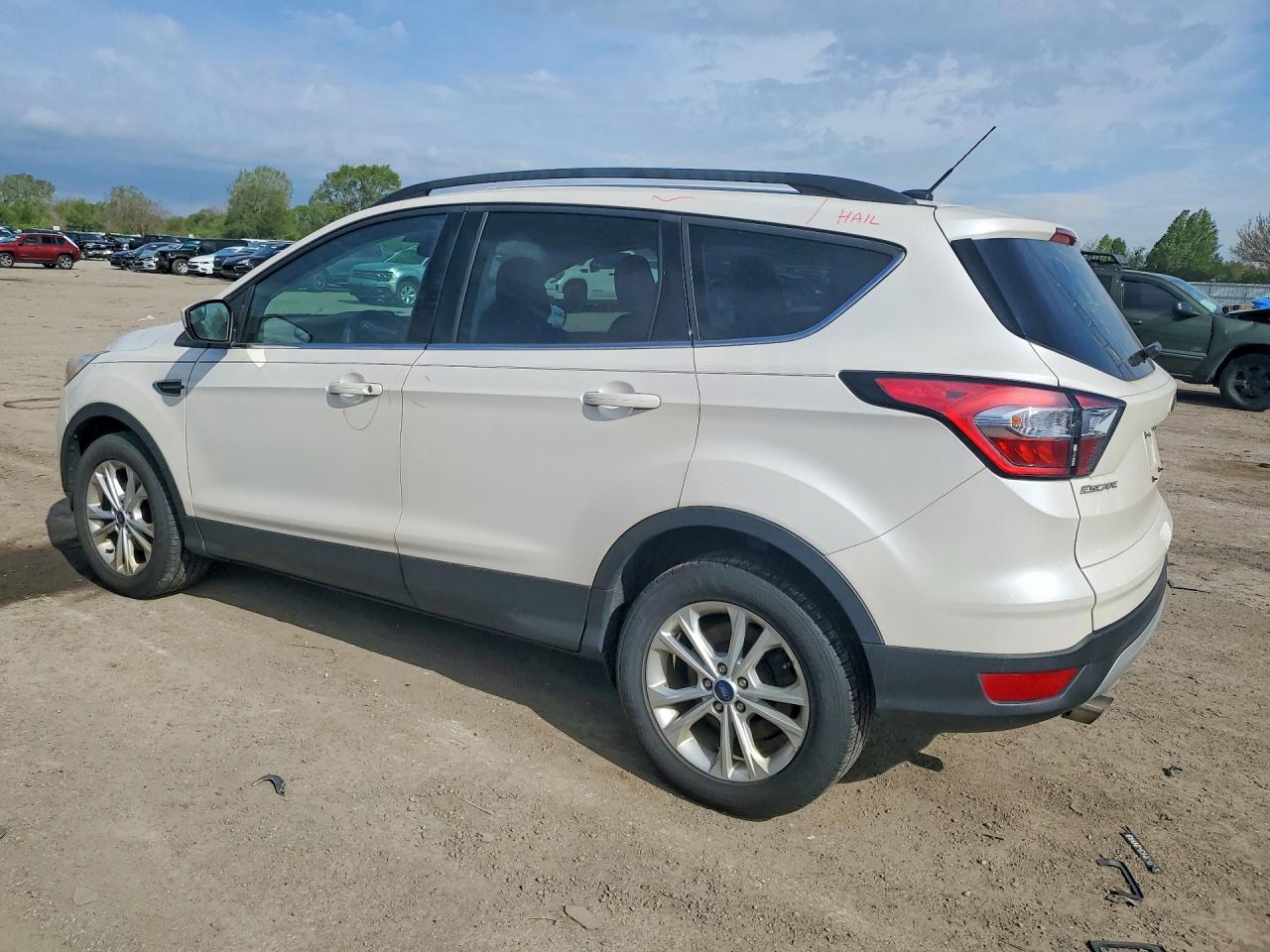 2018 FORD ESCAPE SE photo 3