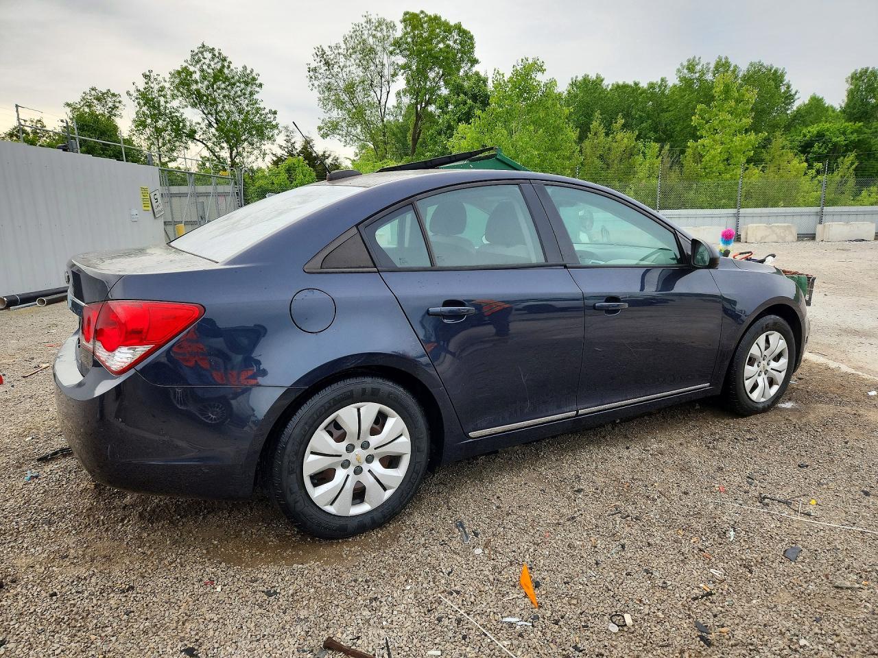 2016 CHEVROLET CRUZE LIMITED LS photo 5