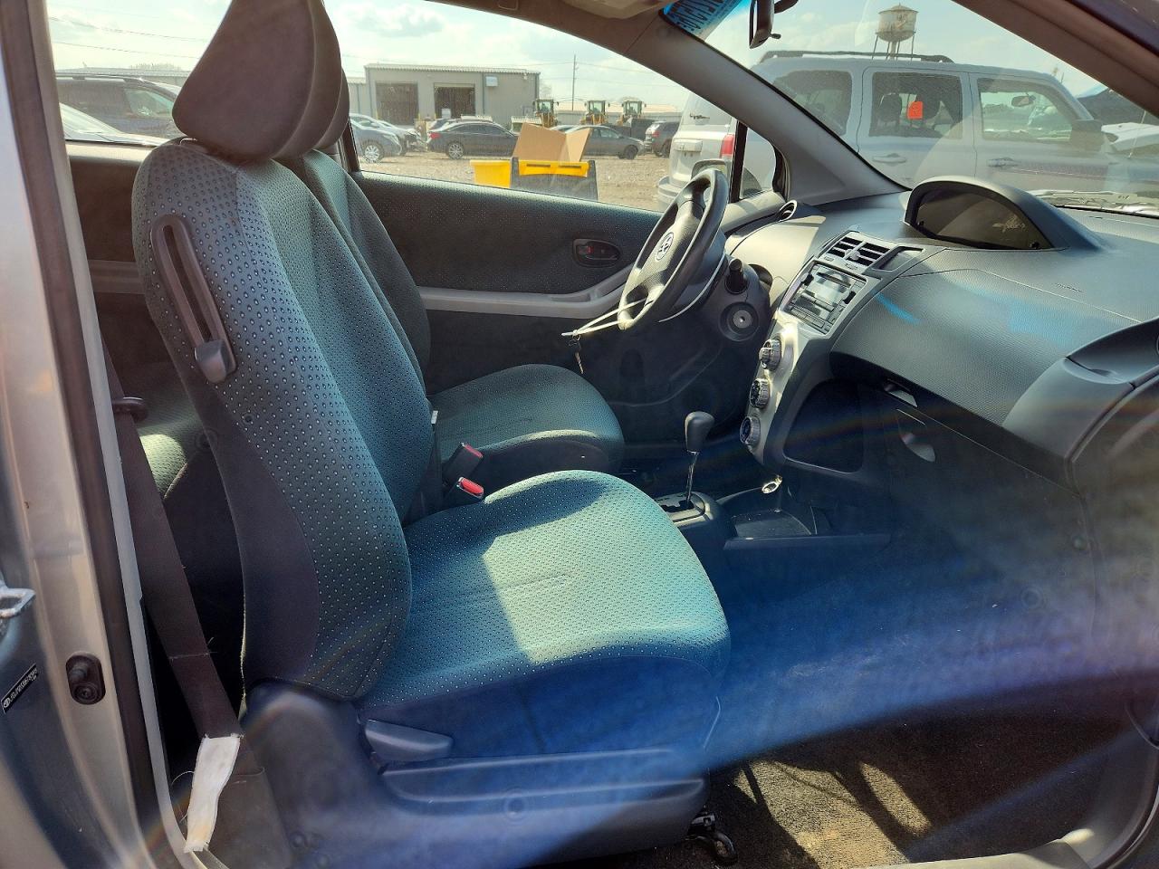 2008 TOYOTA YARIS BASE photo 19