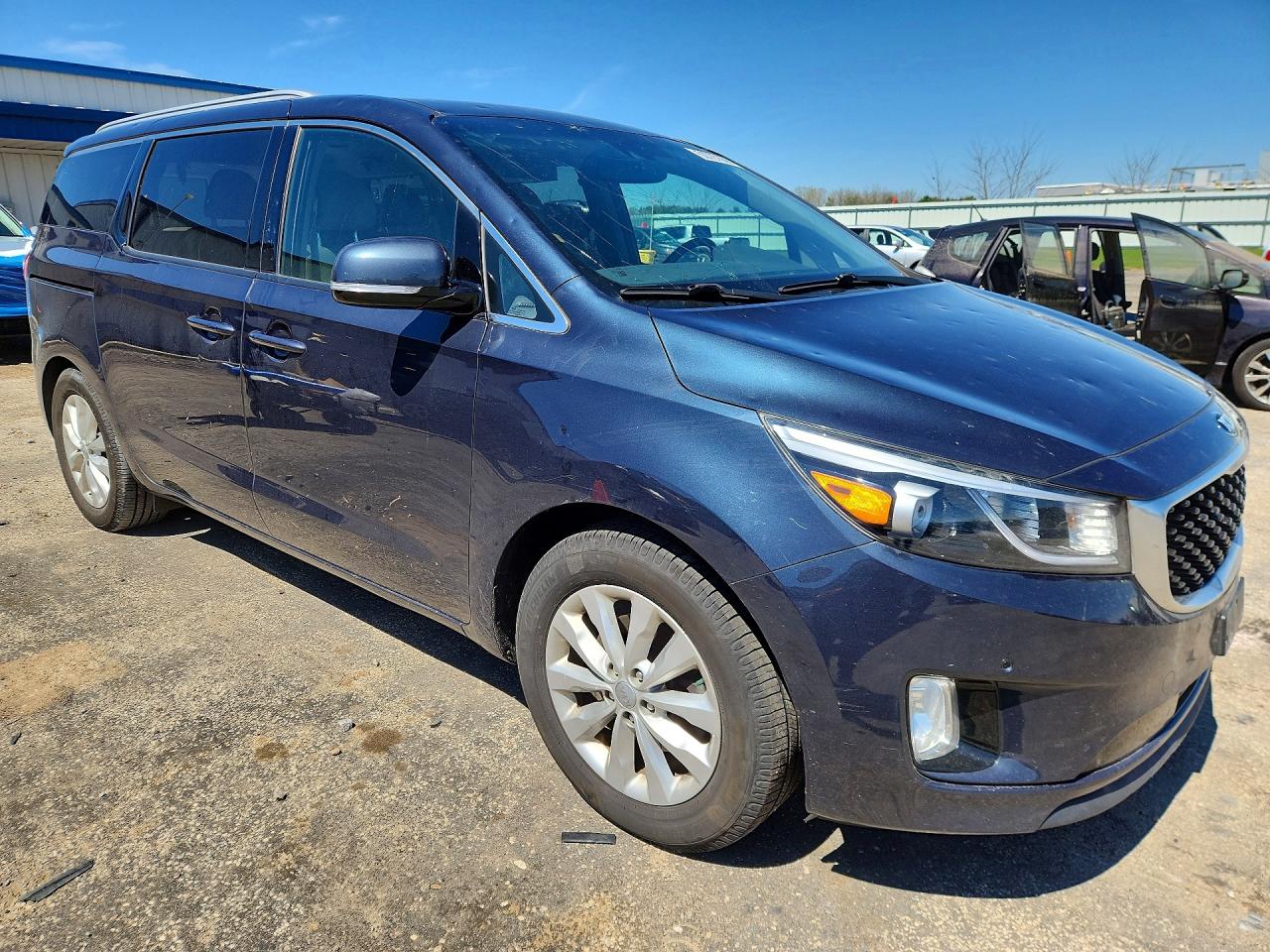 2017 KIA SEDONA EX photo 7