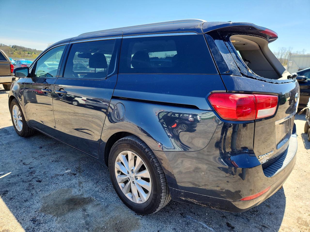 2017 KIA SEDONA EX photo 3
