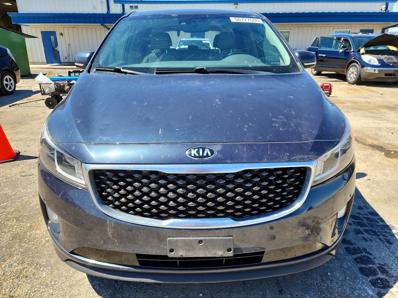 2017 KIA SEDONA EX photo 9