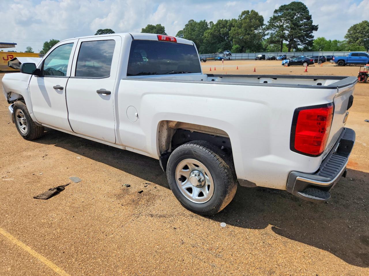 2014 CHEVROLET SILVERADO C1500 photo 3