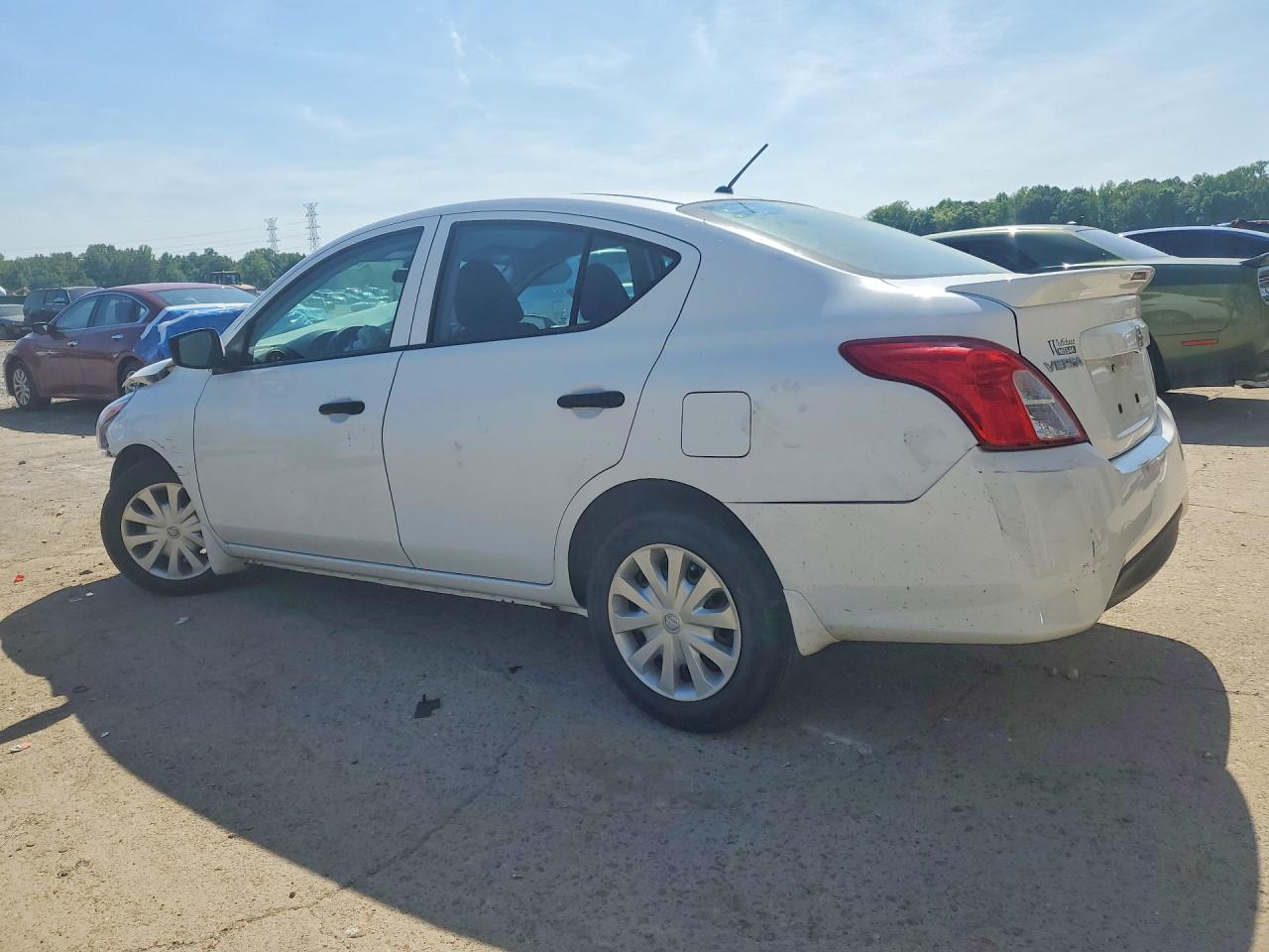 2018 NISSAN VERSA S PLUS photo 4