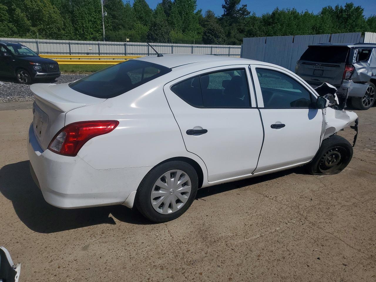 2018 NISSAN VERSA S PLUS photo 7