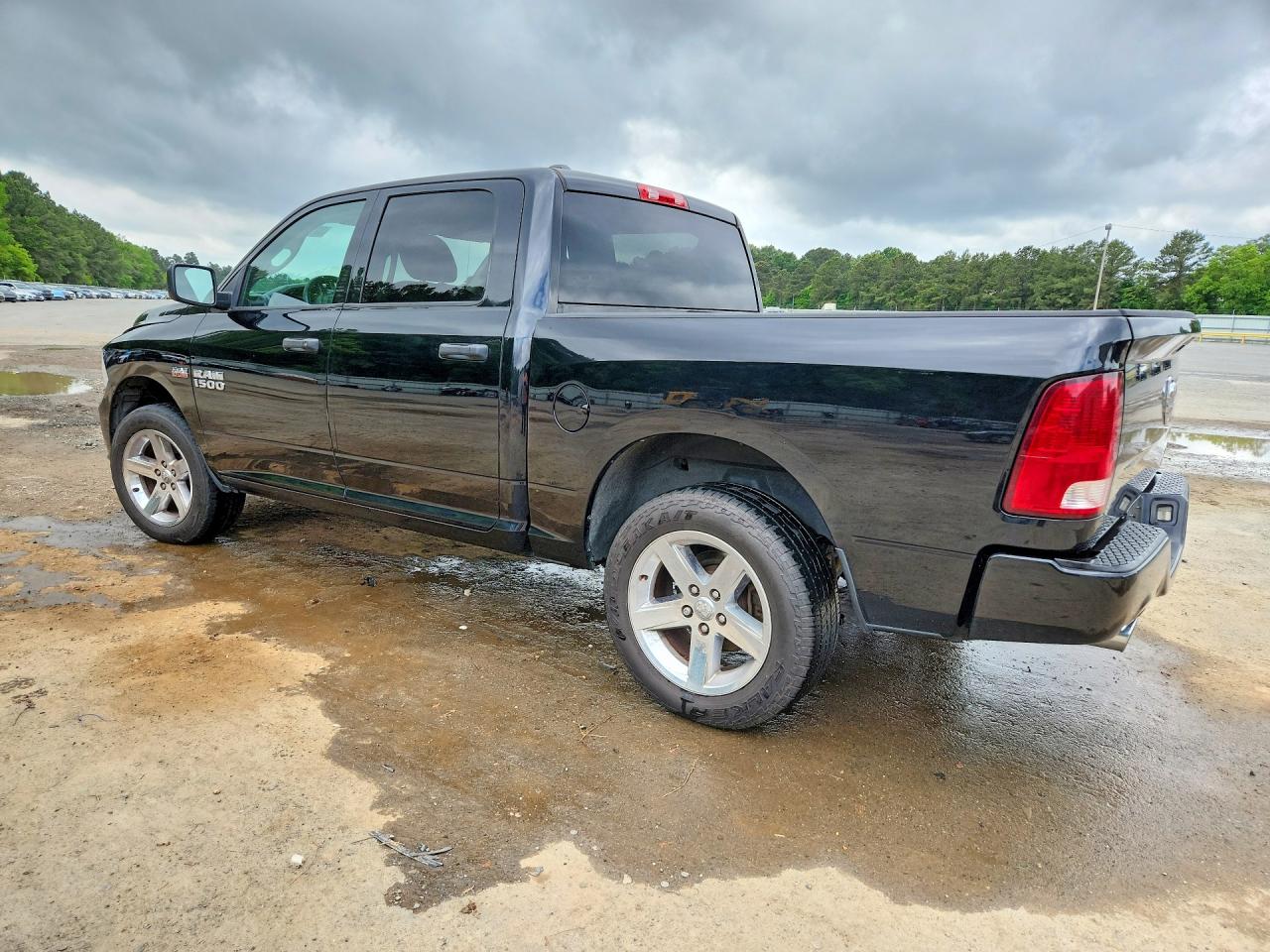 2013 RAM 1500 ST photo 3