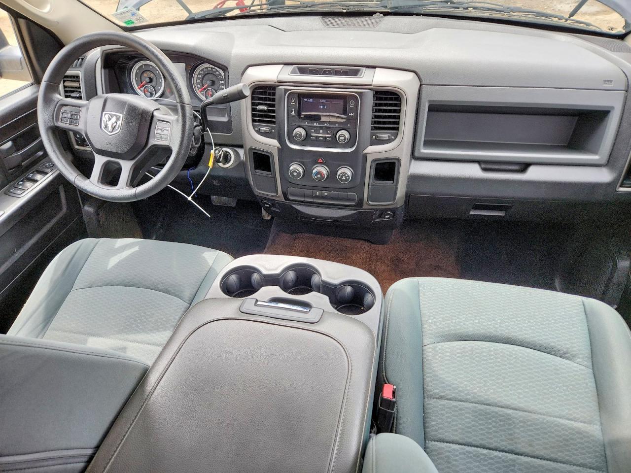 2013 RAM 1500 ST photo 15