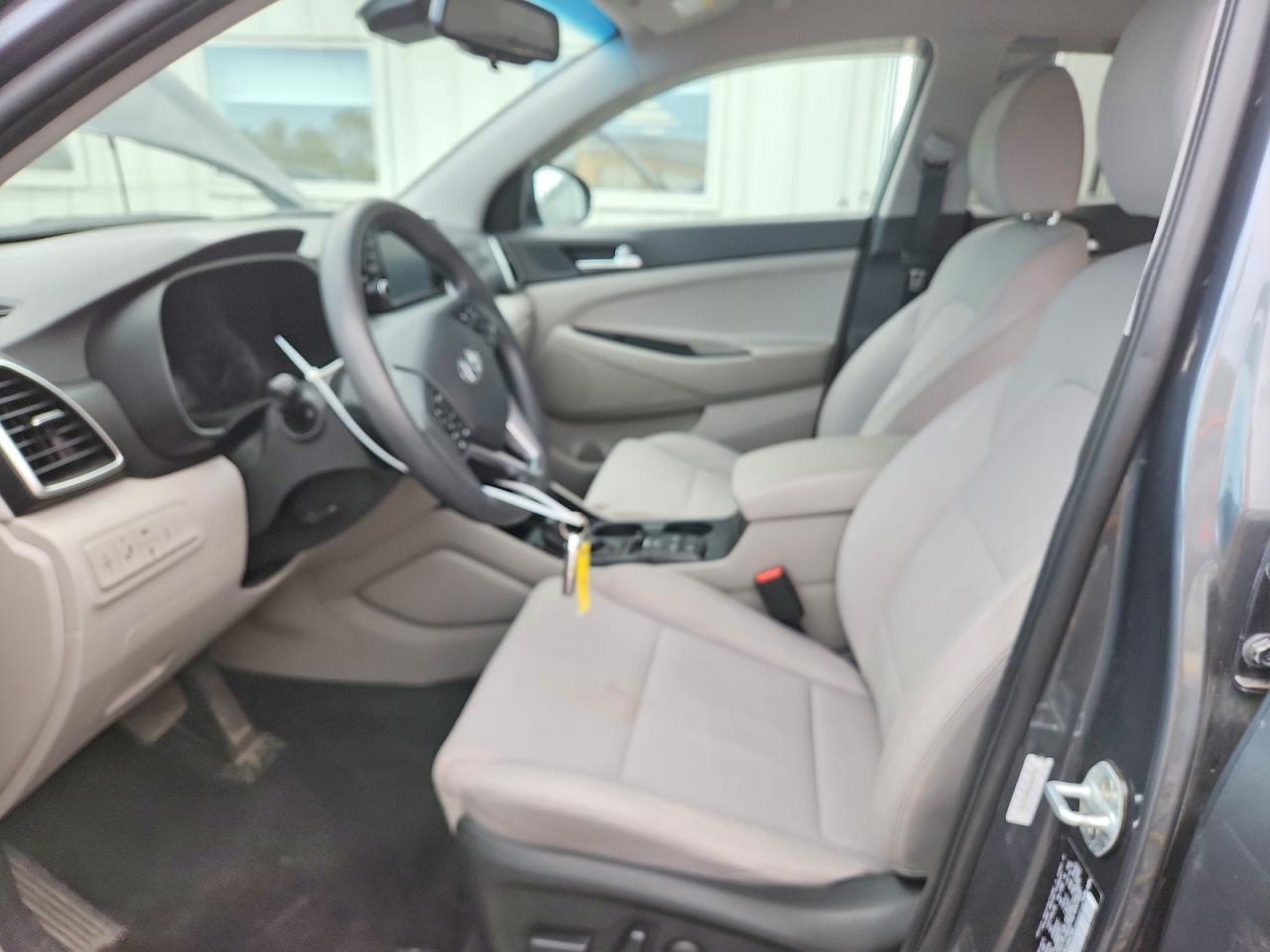 2019 HYUNDAI TUCSON VALUE photo 19