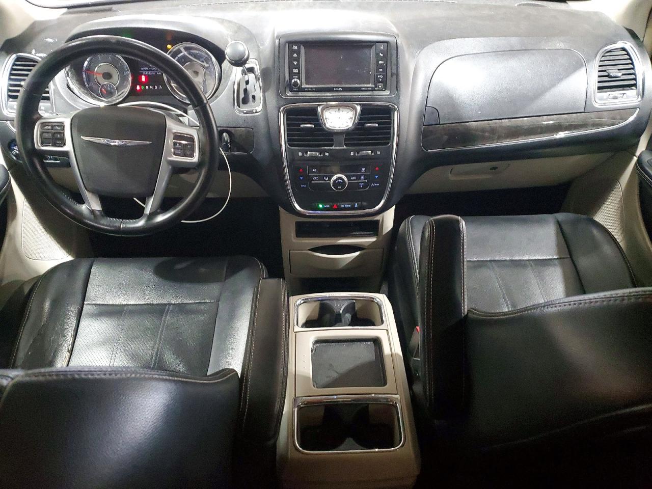 2012 CHRYSLER TOWN & COUNTRY TOURING photo 15