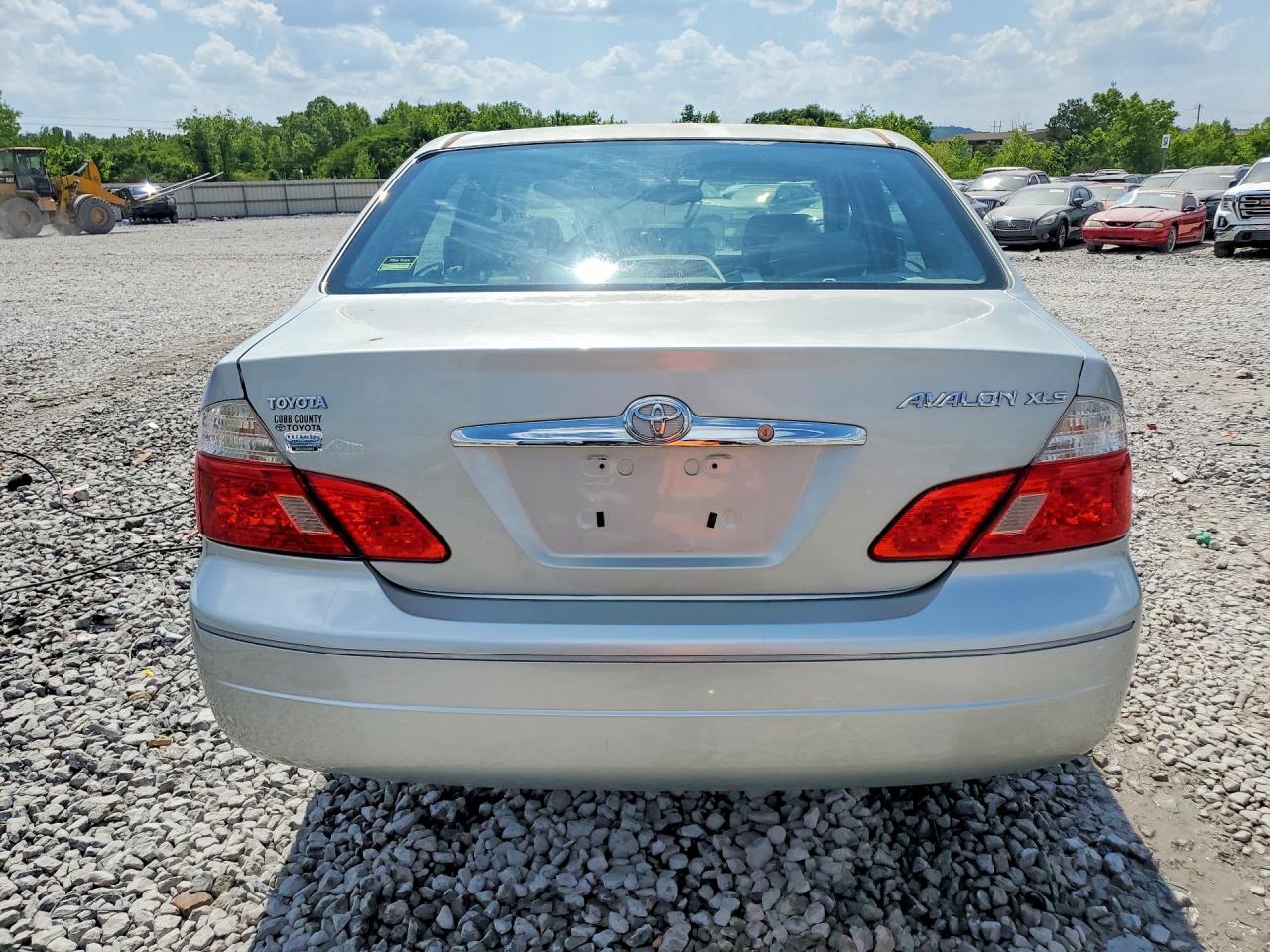 2004 TOYOTA AVALON XLS photo 11
