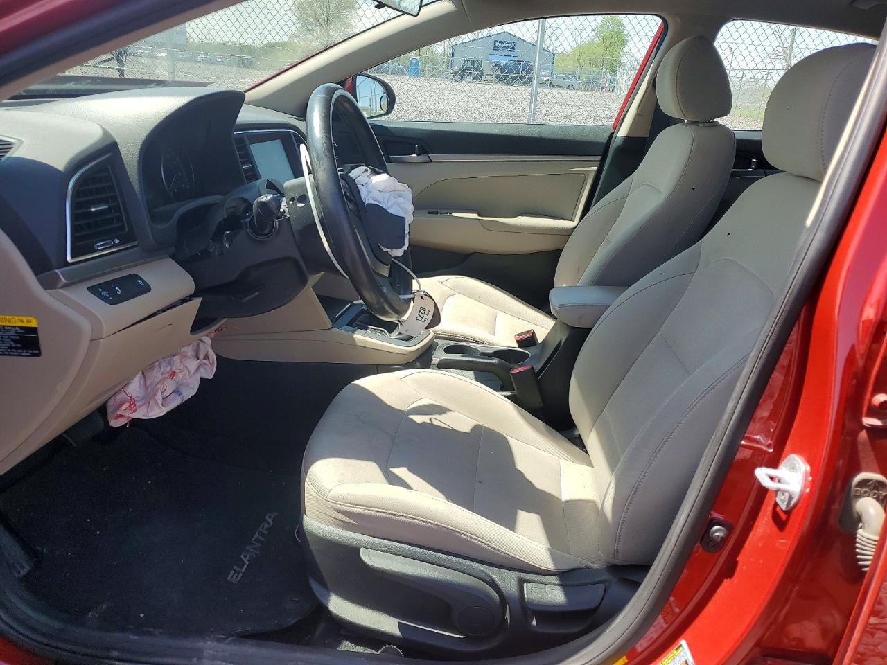 2017 HYUNDAI ELANTRA SE photo 13