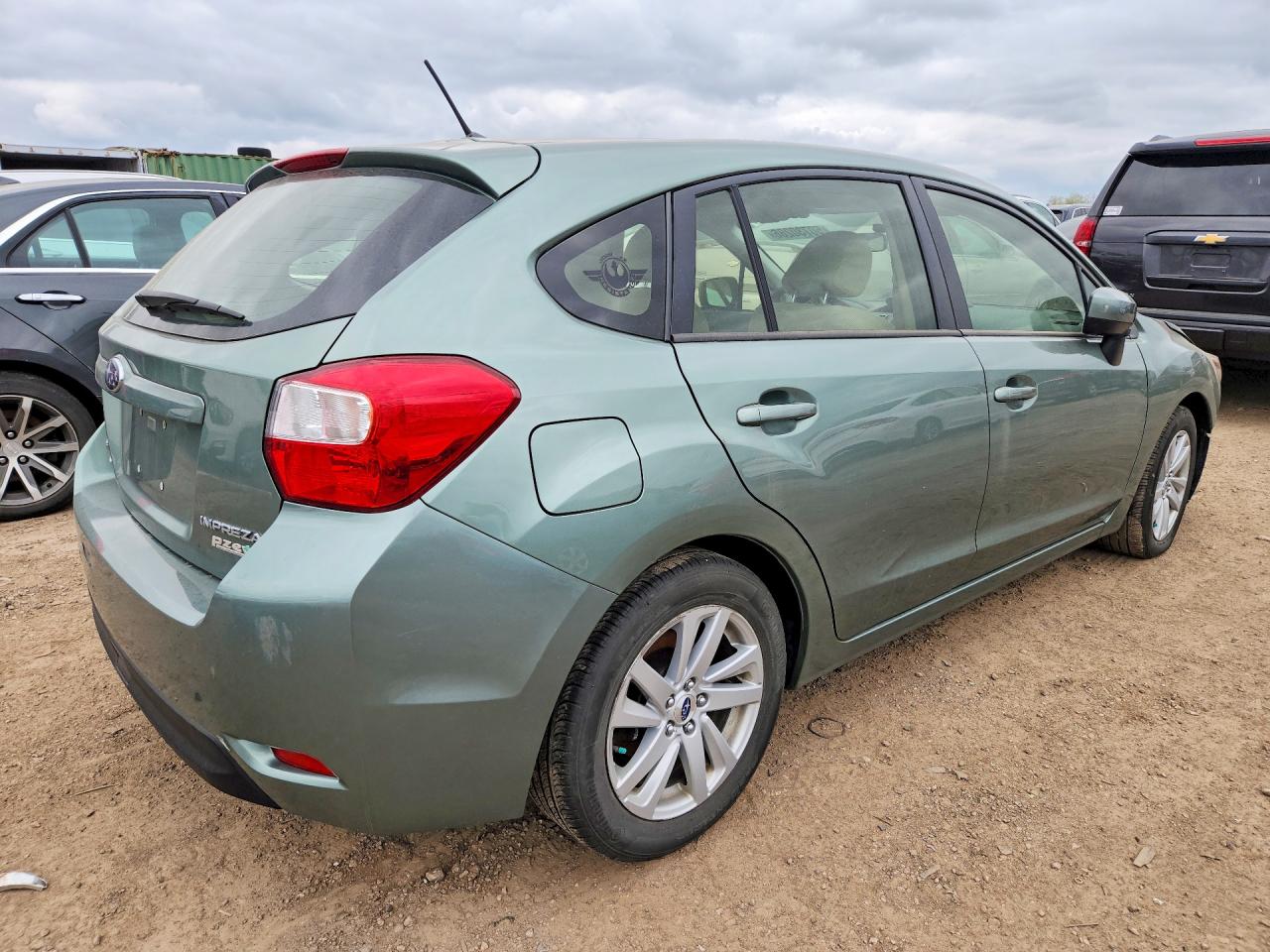 2016 SUBARU IMPREZA PREMIUM photo 5